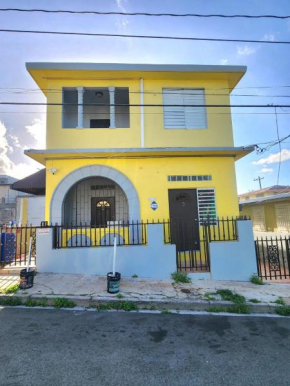 310 Del Valle Central, Freshly Remodeled 3 Bedroom Home Sleeps 8